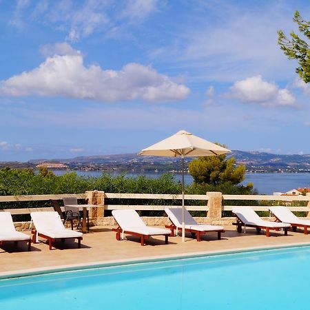 Belvista Luxury Apartments Argostolion Dış mekan fotoğraf